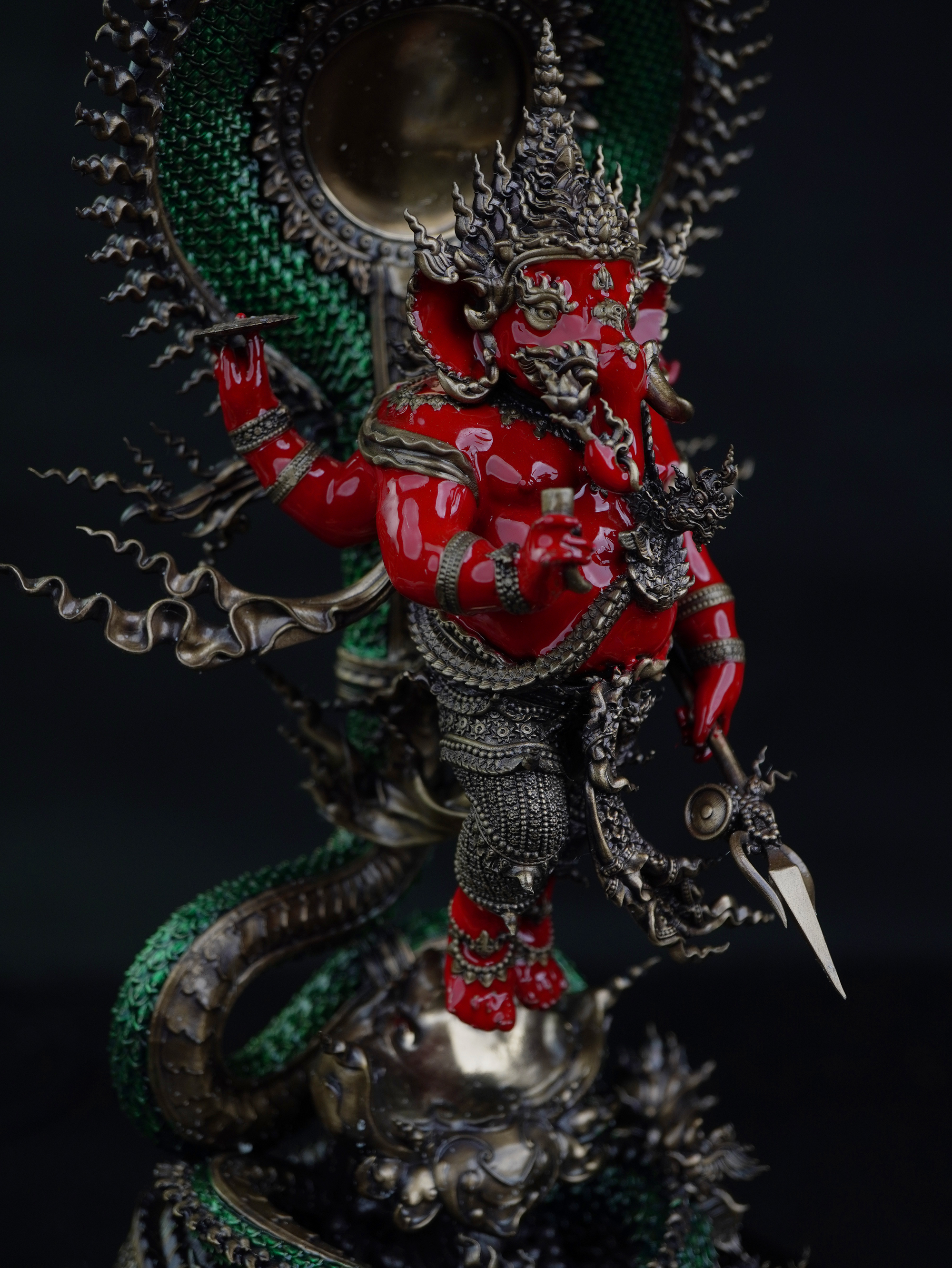 🕉️ พระพิฆเนศ รุ่น มหาปรมาตมันคณปติ เนื้อบรอนซ์นอก Duotone พระคเณศลงสีเซรามิคแดง นาคลงสีเซรามิคเขียว ความสูง 30 ซม.