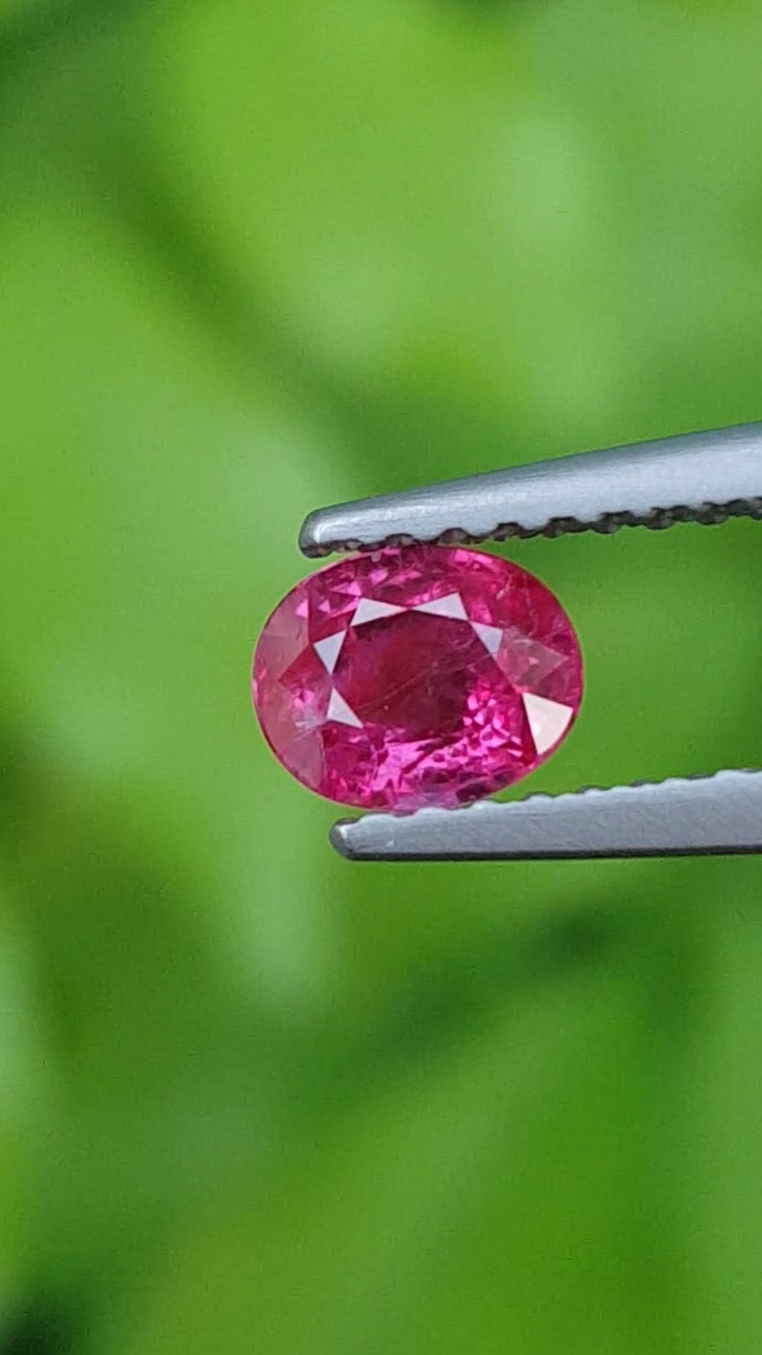 พลอย ทับทิม Ruby sapphire สยาม ดิบ (Unheated ) 0.54 กะรัต (Cts.) พลอยแท้ อัญมณีมงคลประจําวันเกิด เครื่องประดับพลอย
