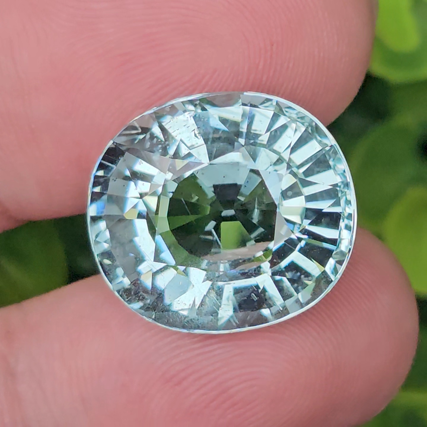 พลอย อความารีน Aquamarine 18.39 กะรัต (Cts.) พลอยแท้ อัญมณีมงคลประจําวันเกิด เครื่องประดับพลอย