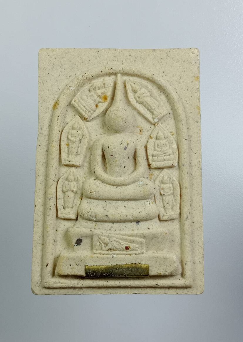 ผ3304 สมเด็จพระประจำวัน หลังรูปเหมือนหลวงพ่อคูณ วัดบ้านไร่ จ.นครราชสีมา ฝังตะกรุด