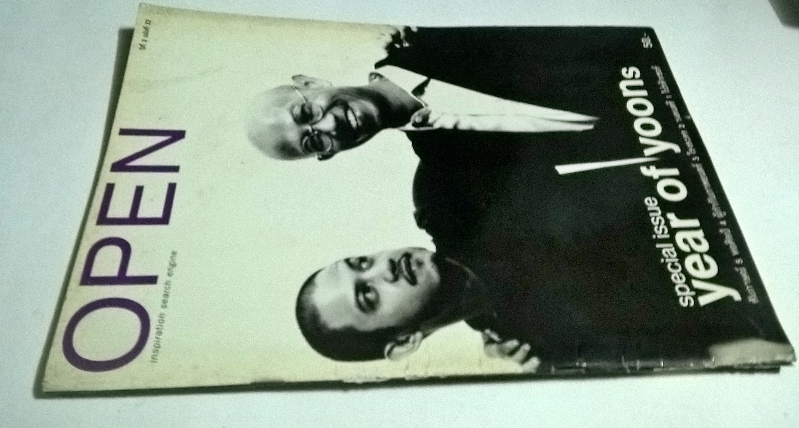 นิตยสารเก่า "OPEN-Inspiration Search Engine ปีที่ 3 ฉบับที่ 22" Special Issue "year of Yoons" สัมภาษณ์ 5 หอศิลป์ 4 ผู้กำกับภาพยนต์ 3 โรงละคร 2 วงดนตรี 1 โปรดิวเซอร์ **สันหนังสือมีตำหนิ