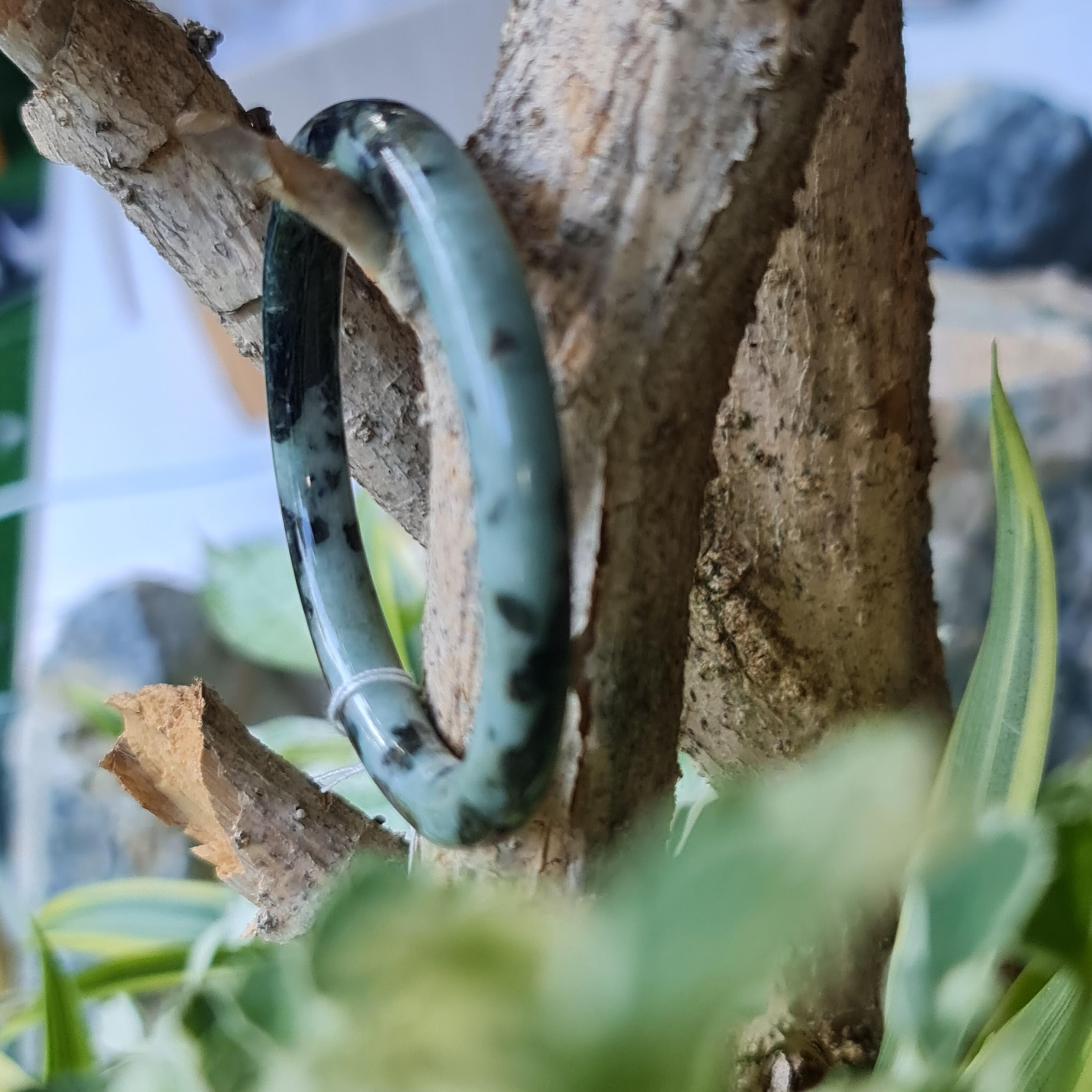 JB6711180 หยก พม่า แท้ Jade กำไลหยก 50.4 มม. (Jadeite bracelet) พม่า (Myanmar)