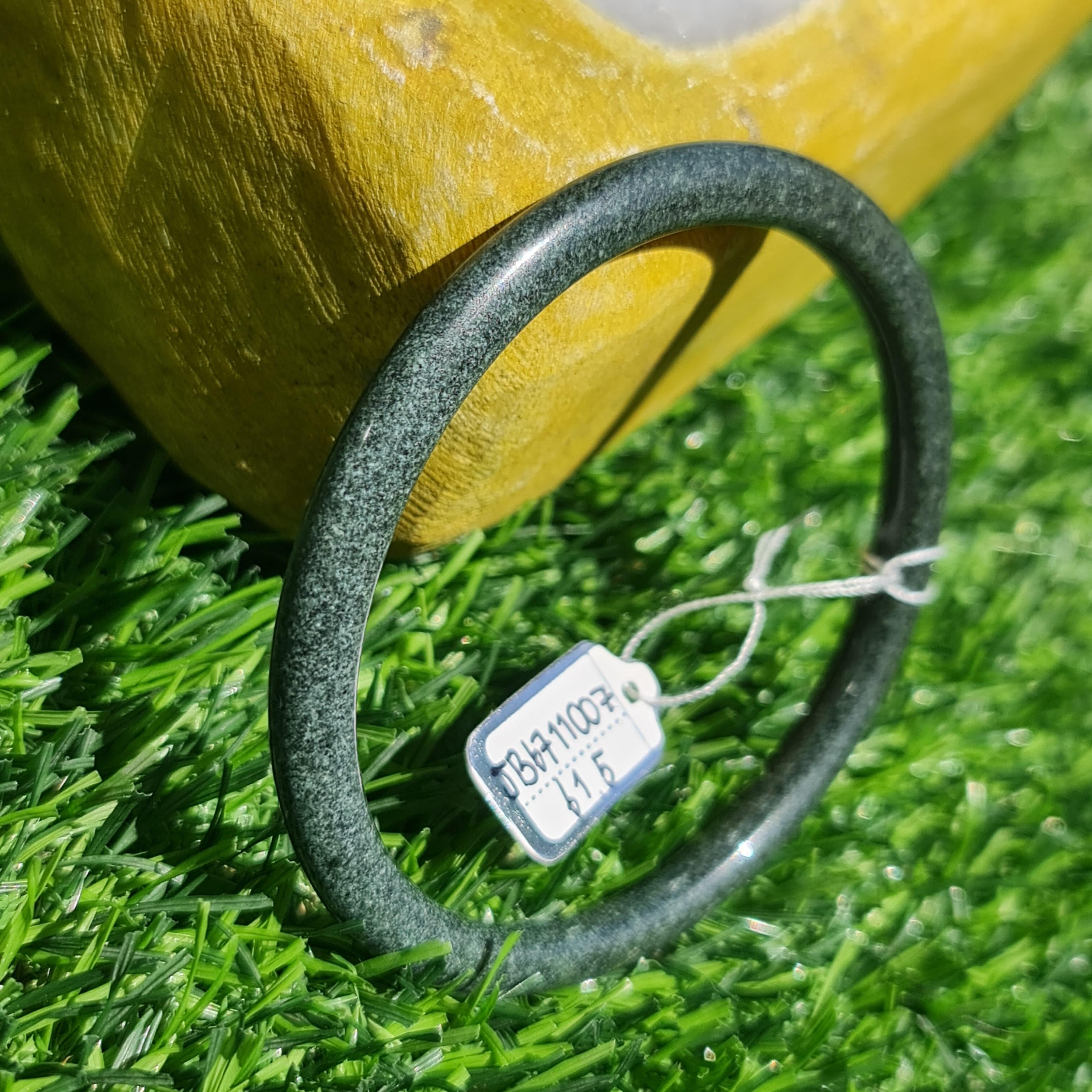 JB6711007 หยก พม่า แท้ Jade กำไลหยก (Jadeite bracelet) พม่า (Myanmar) 61.5 มม.