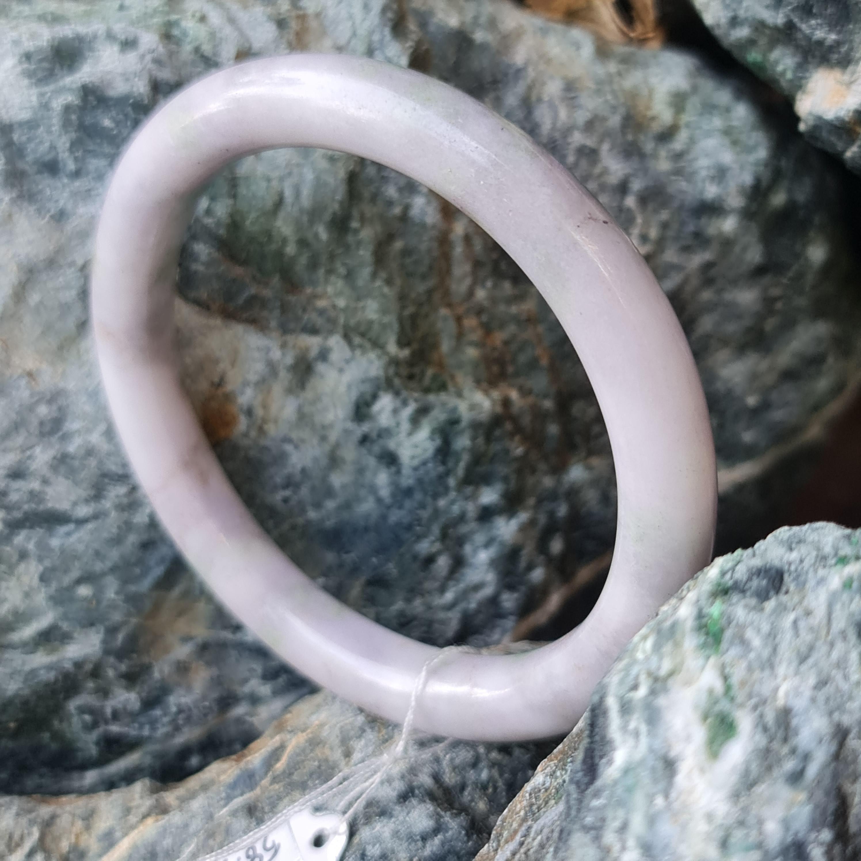 JB6711186 หยก พม่า แท้ Jade กำไลหยก 58.2 มม. (Jadeite bracelet) พม่า (Myanmar)