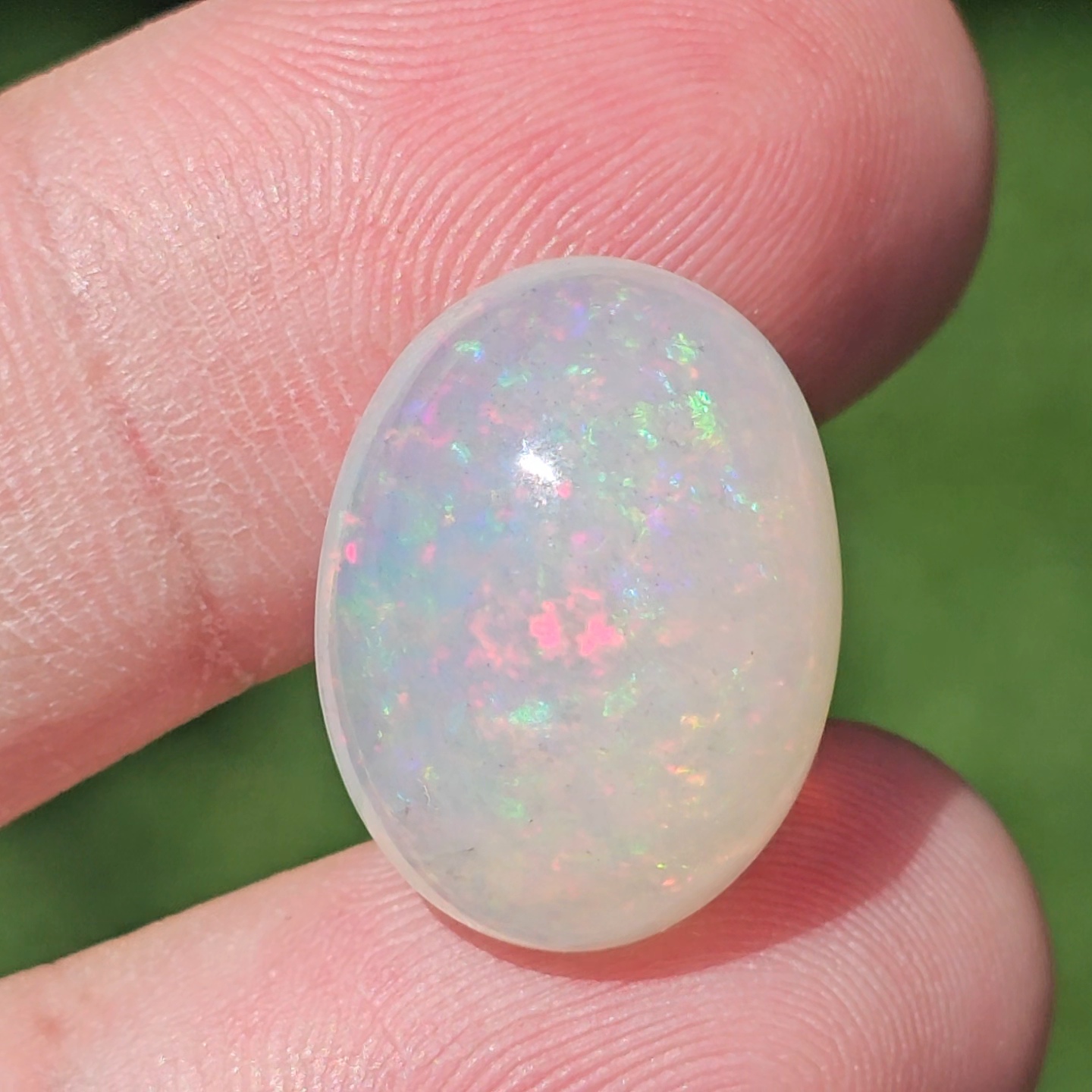 พลอย ไวท์ โอปอล White Opal 12.20 กะรัต (Cts.) พลอยแท้ อัญมณีมงคลประจําวันเกิด เครื่องประดับพลอย