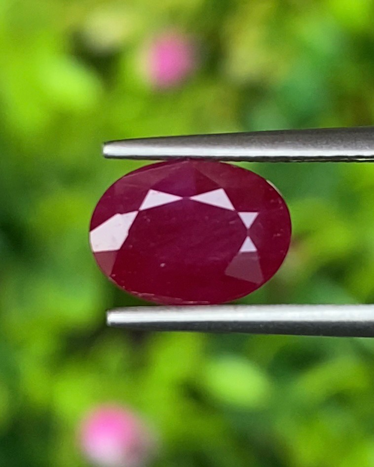 พลอย ทับทิม พม่า (Burmese Ruby Sapphire) 2.02 กะรัต พร้อมใบเซอร์ พลอยแท้ อัญมณีมงคลประจําวันเกิด เครื่องประดับพลอย