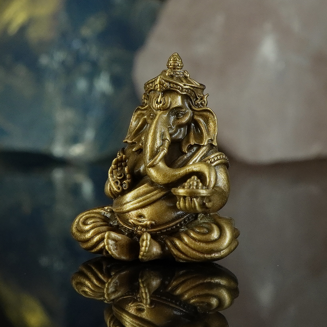 พระพิฆเนศ คณปตินิพลปรฺทา รหัส 3 เนื้อเทวฤทธิ์ชุบซาติน