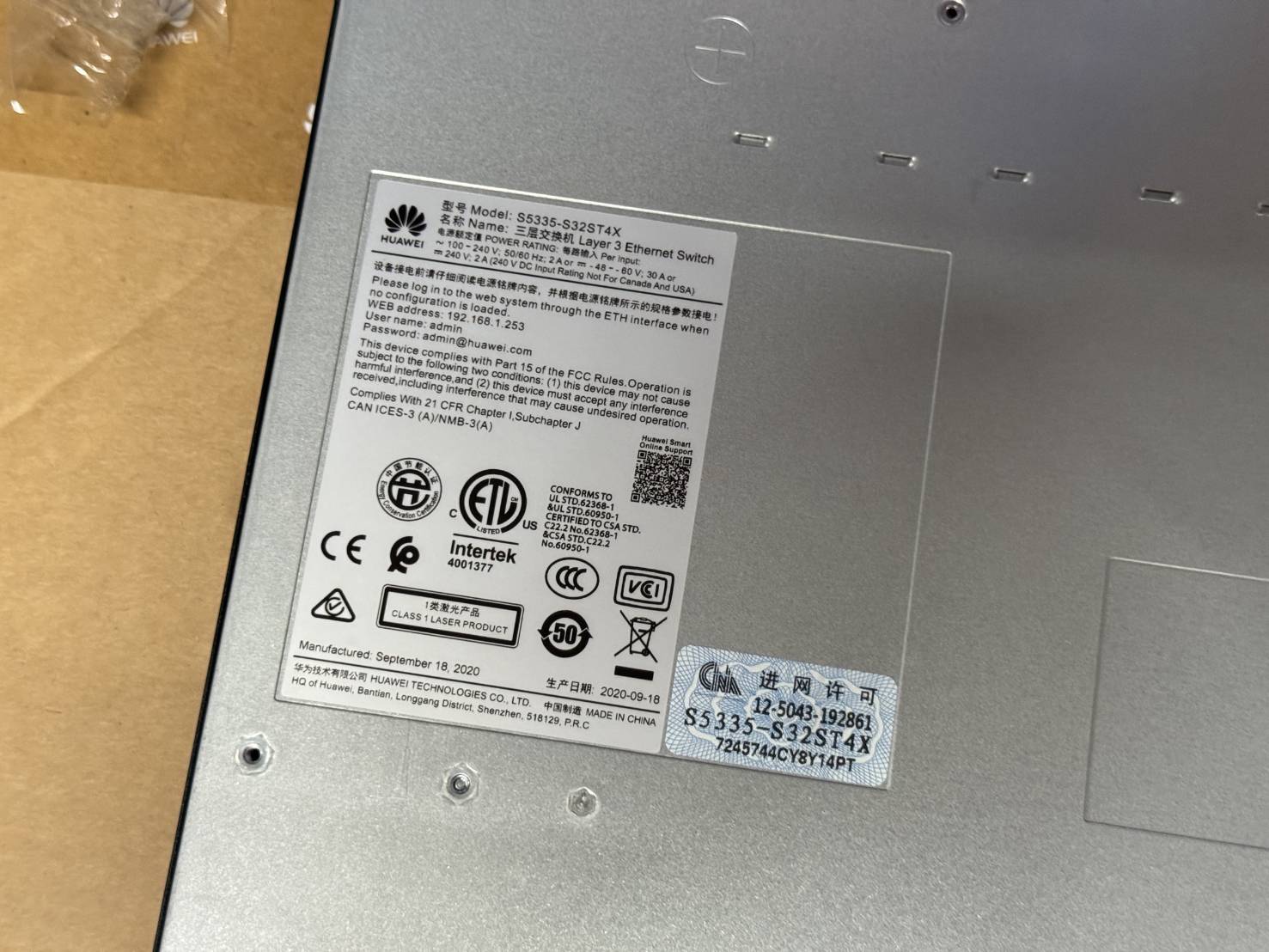 Switch Huawei Cloud Engine S5335-S32ST4X + กล่อง ***ของใหม่