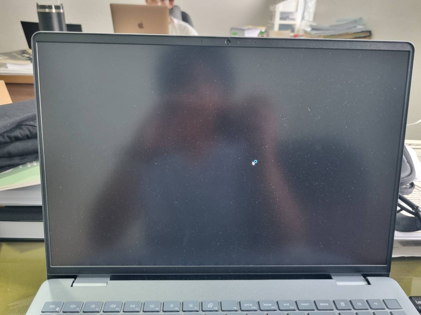 โน๊ตบุ๊ค Dell Inspiron 5640 i7-150U Ram 16 GB M.2 1TB MX570A ใหม่มากมีกล่อง