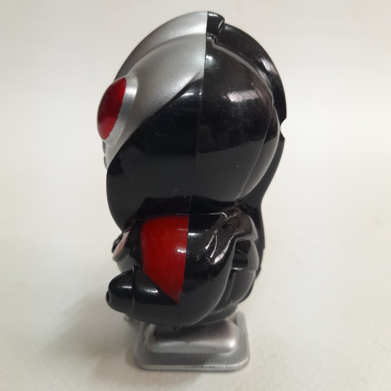 มีหลายภาพ,ฟิกเกอร์ไขลาน ดาร์คอุลตร้าแมน จากเอเพ๊กซ์ Dark Ultraman ,Apext ลานยังใช้ได้ มีติดขัดบ้าง มือสองเก่าเก็บสภาพดีมีรอยบ้าง หายาก