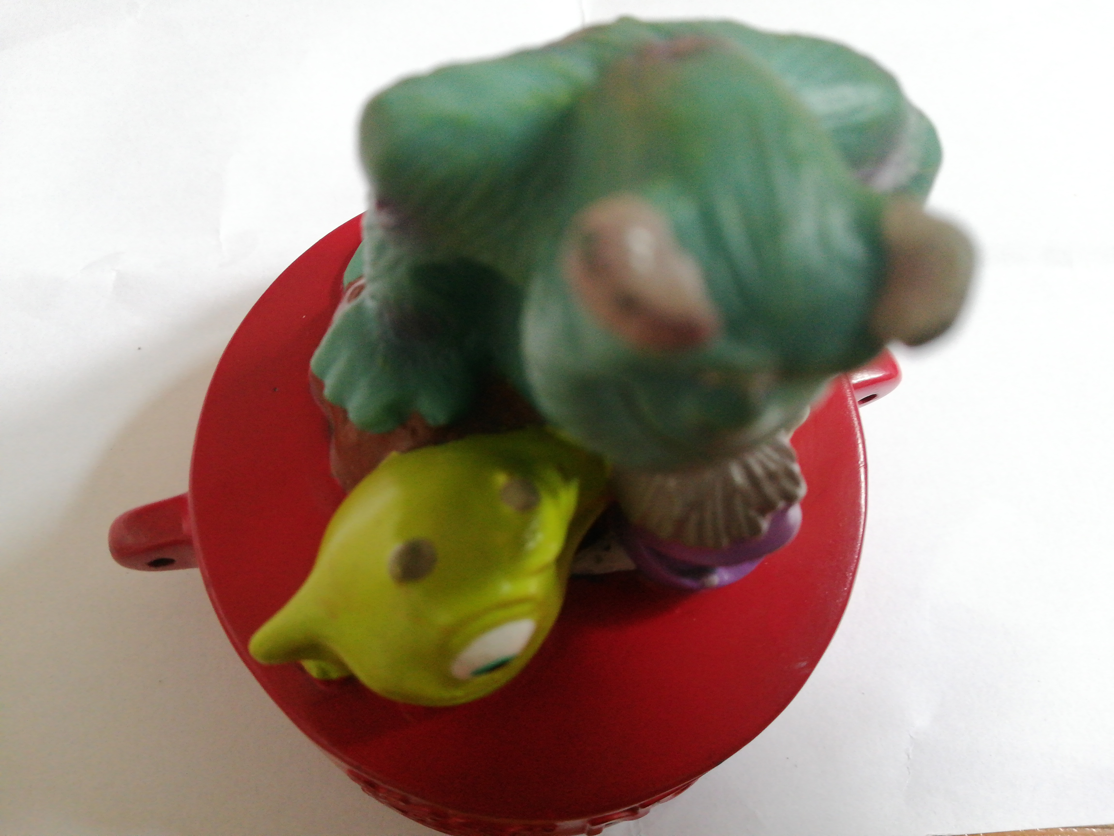 ของสะสมภาพยนต์การ์ตูนอนิเมชั่น มอนสเตอร์ อินซ์ Monster Inc. เป็นฝาท็อปเปอร์ขสดน้ำจาก เนสเล่ ***งานเก่า มีตำหนิ โปรดตรวจสอบทุกภาพ