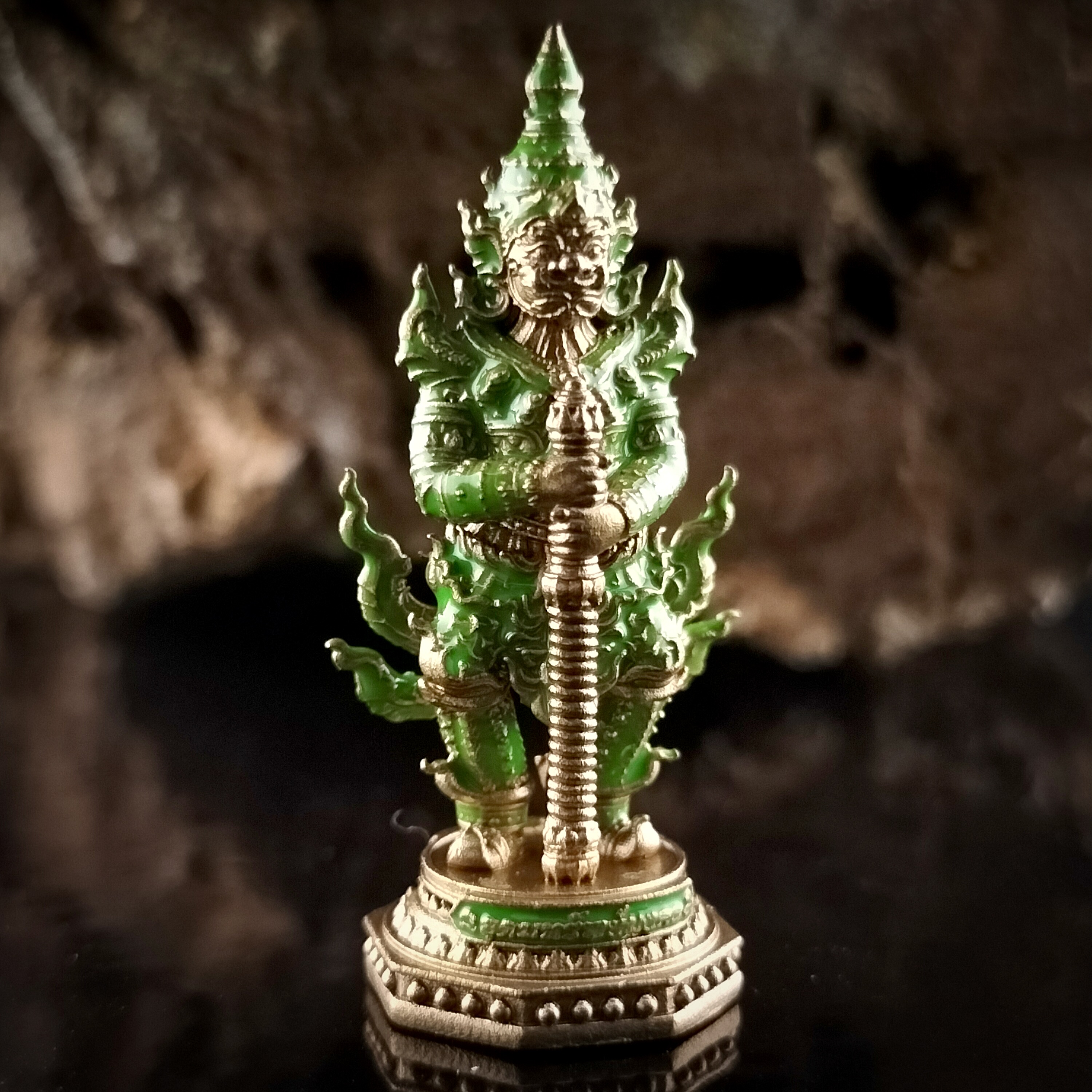 รูปหล่อท้าวเวสุวรรณ พุทธศิลป์ถิ่นจุฬามณี อุดมทรัพย์มงคล