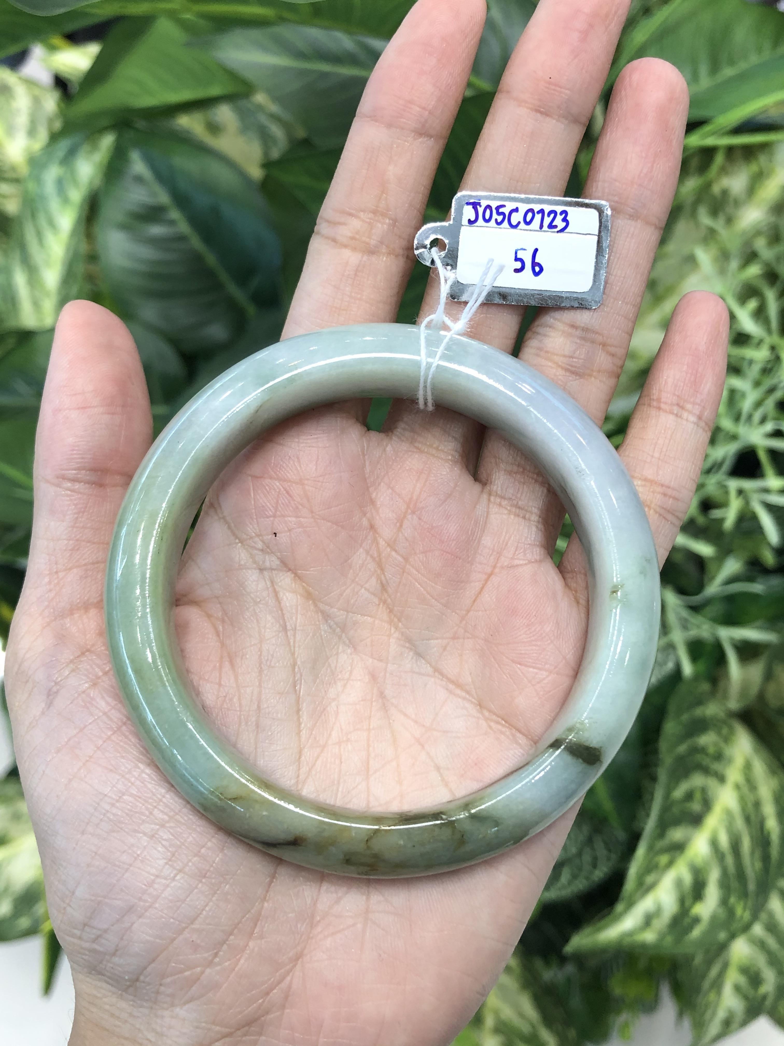 J05C0123 หยก พม่า แท้ Jade กำไลหยก 56 มม (Jade bracelet) พม่า (Myanmar)