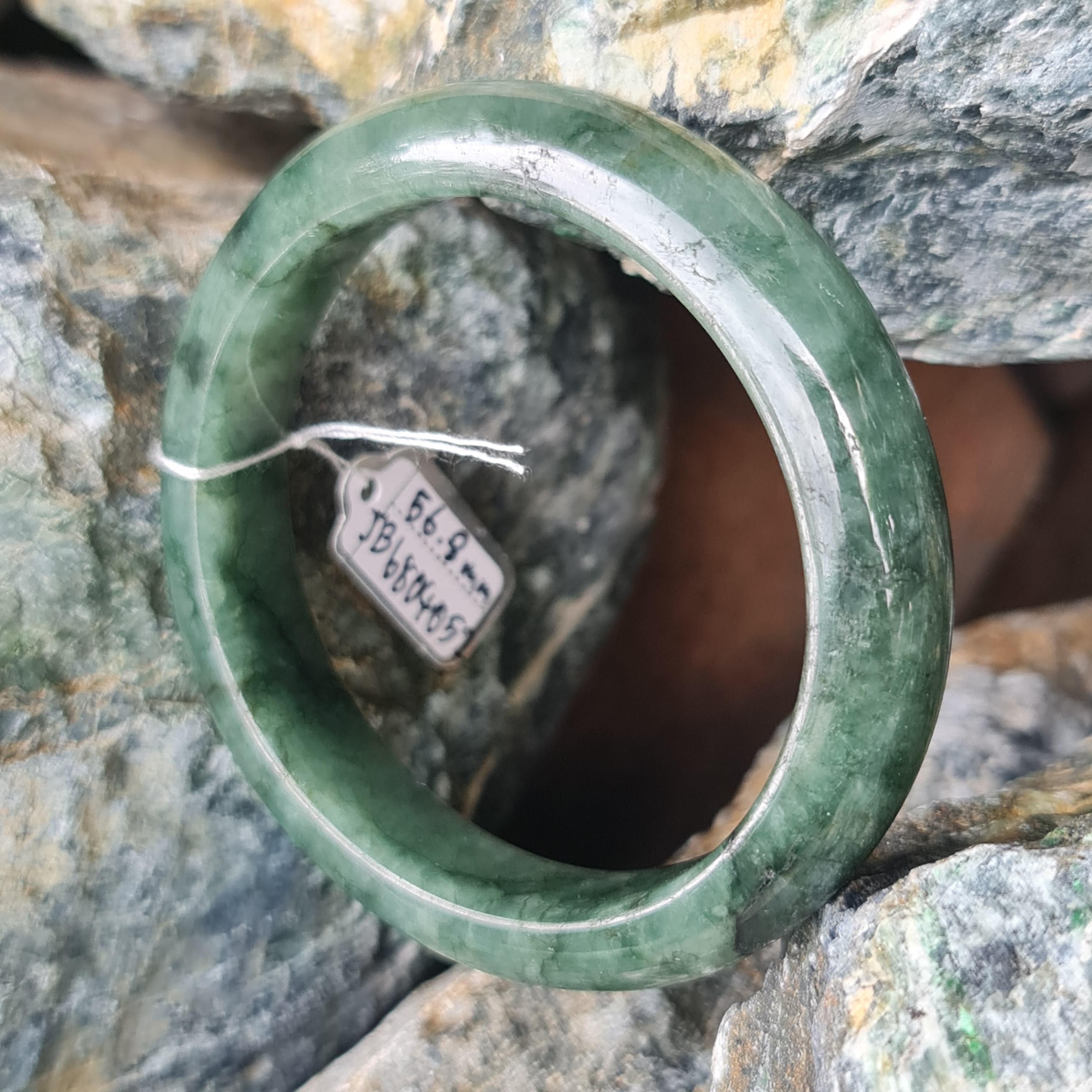 JB6804052 หยก พม่า แท้ Jade กำไลหยก 56.8 มม. (Jadeite bracelet) พม่า (Myanmar)