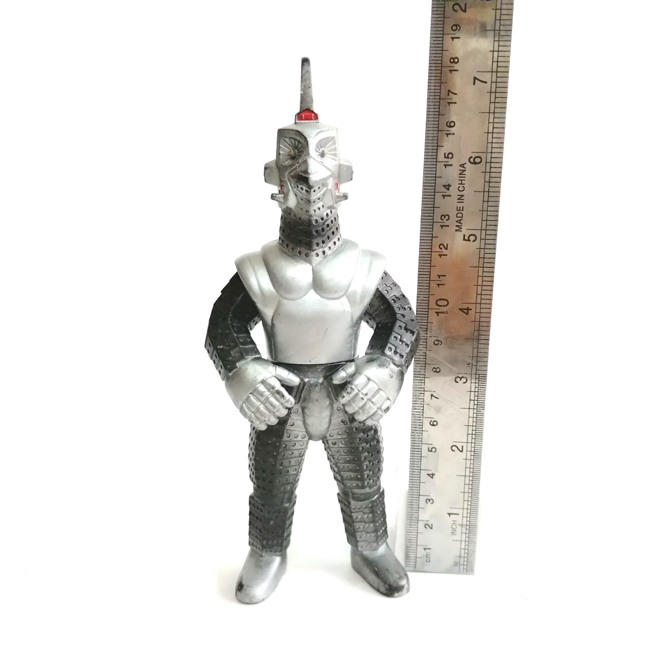 ซอฟ 6.5 -7 นิ้ว ขนาดตามรูป วินดั้ม สัตว์ประหลาดแคปซูล 1ใน3 ของอุลตร้าเซเว่น สภาพดี มีรอยสีถลอกบ้าง พิจารณาก่อนซื้อ