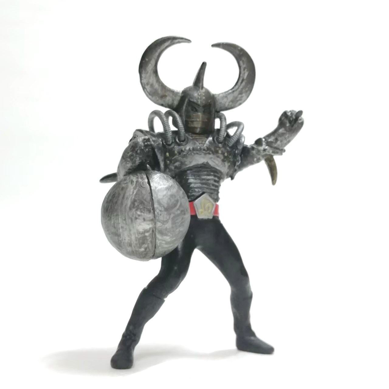 ขนาด3นิ้วกาชาปองเทตซึซัมโบ ***อาจมีรอยกาวบางส่วนไม่มีฐานน้ำแข็ง (เสนาธิการเหล็กกล้า)หนึ่งในขุนพลองค์การเดลเซอร์จากไรเดอร์สตรองเกอร์ ขนาดตามรูป มือสองของครบค่อนข้างหายาก