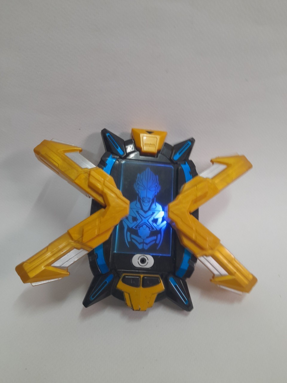 มีหลายภาพ, DXอุปกรณ์แปลงร่างอุลตร้าแมนเอ๊กซ์ มีเสียง หน้าจอติดปกติ ของมีตามภาพ