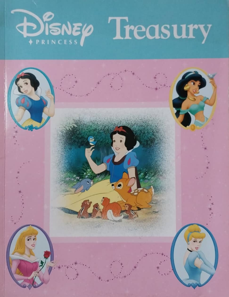 หนังสือ** มีตำหนิมีรอยสีตามภาพ Disney Treasury นิทาน ฉบับภาษาอังกฤษ เจ้าหญิงดิสนีย์น่ารัก 4 พระองค์ ประกอบด้วยซินเดอเรลล่า, สโนไวท์, ออโรร่า เจ้าหญิงนิทรา , จัสมินจากอาลาดิน จำนวน 64 หน้า