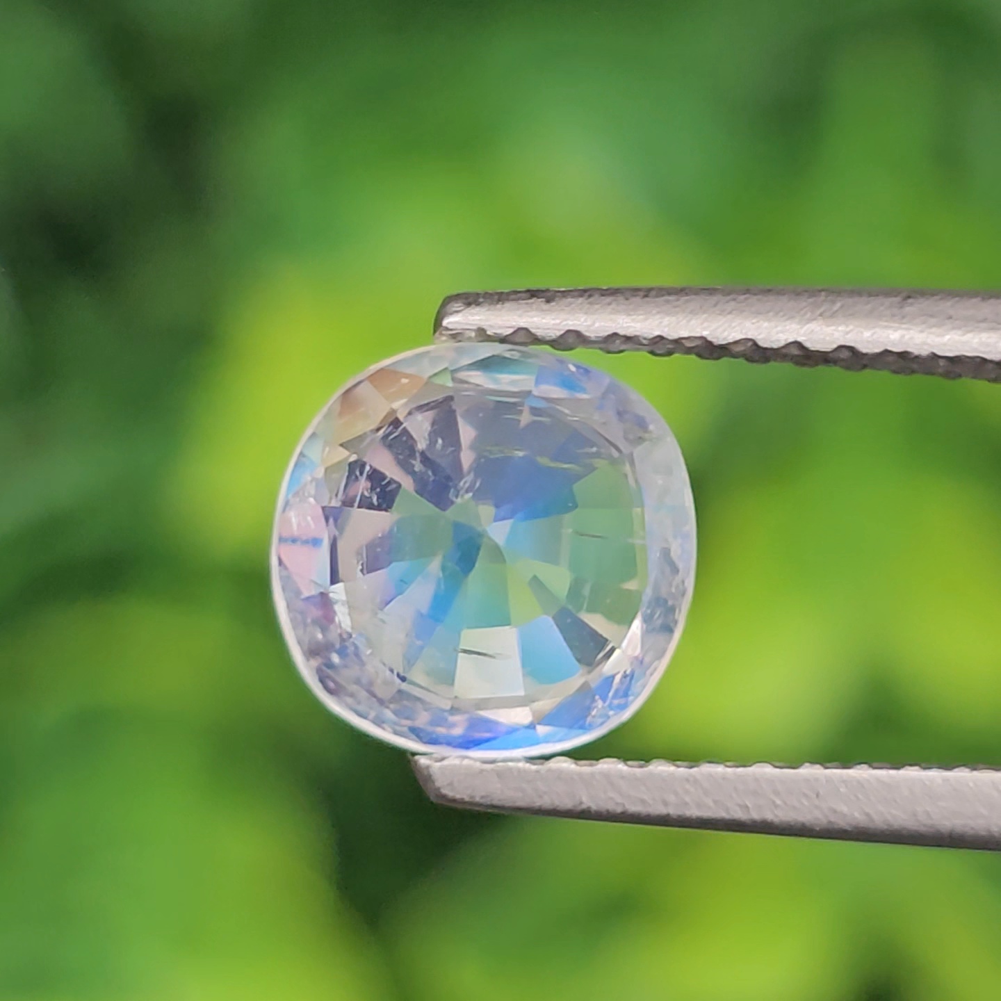 พลอย มูนสโตน เรนโบว์ rainbow moonstone 1.47 กะรัต (cts.) พลอยแท้ อัญมณีมงคลประจําวันเกิด เครื่องประดับพลอย