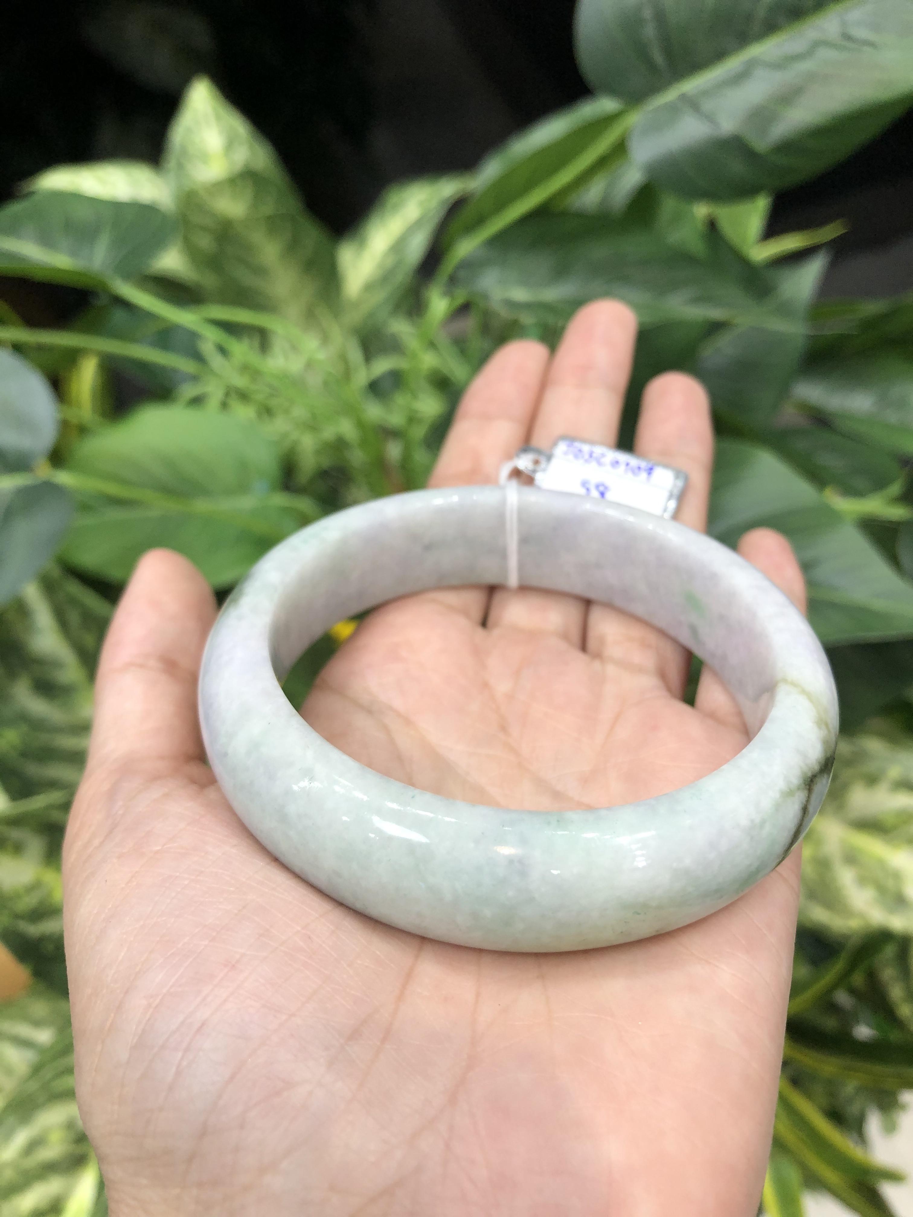 J05C0109 หยก พม่า แท้ Jade กำไลหยก 58 มม. (Jade bracelet) พม่า (Myanmar)