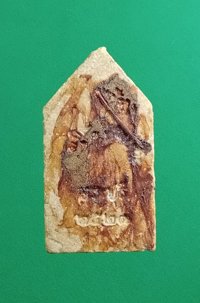 ผ2997 พระผงน้ำมัน วัดพระพุทธบาท จ.สระบุรี ปี2527