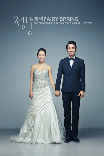 เช่า ชุดสูทชาย สีกรม รุ่นกระดุมสองแถว