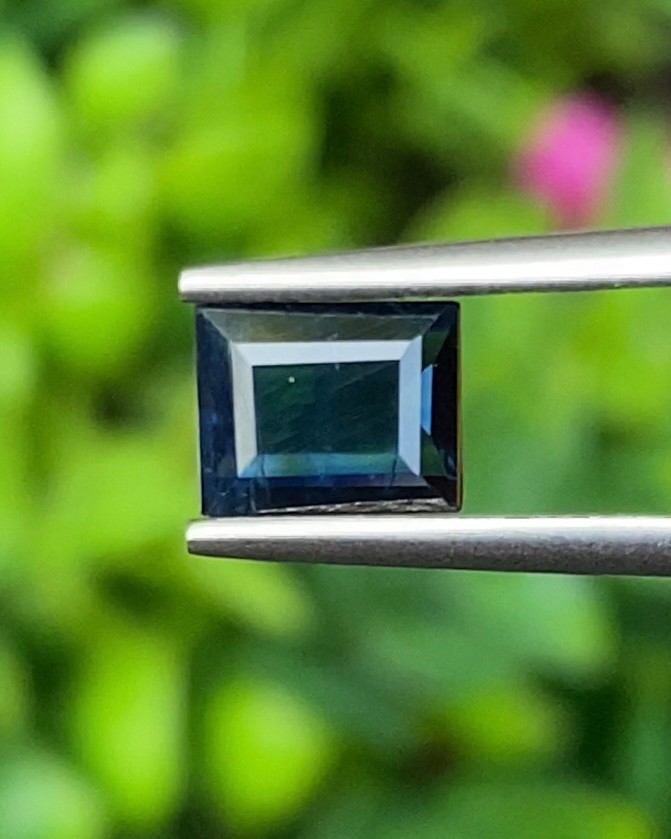 พลอย ไพลิน blue sapphire 0.91 กะรัต (Cts.) พลอยแท้ อัญมณีมงคลประจําวันเกิด เครื่องประดับพลอย