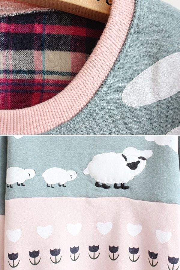 เสื้อสเวตเตอร์กันหนาวลายแกะน้อย ซับผ้าสำลีเต็มตัว (12326H)