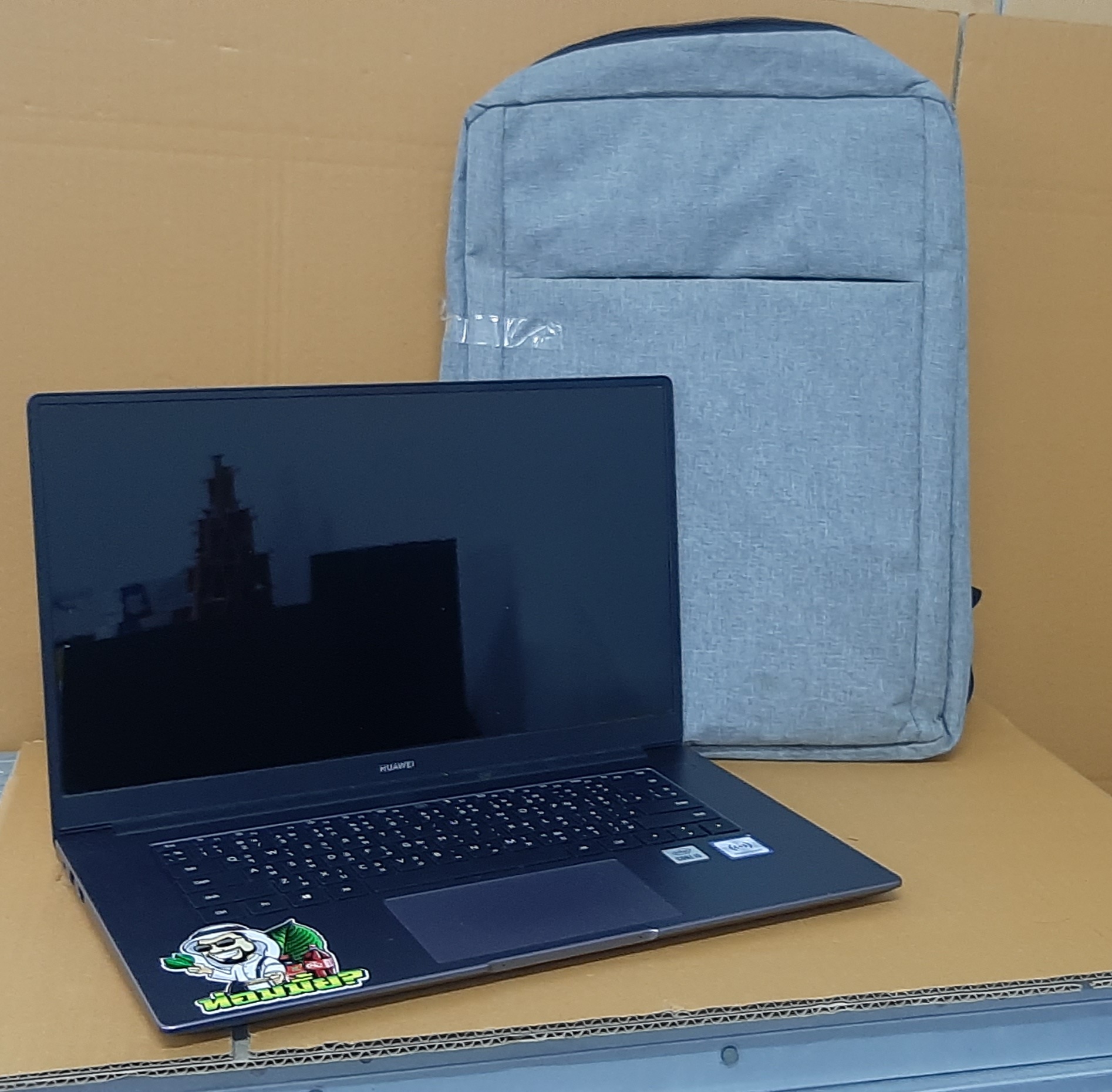 โน๊ตบุ๊คมือสอง ประกันร้าน 1 เดือน Huawei