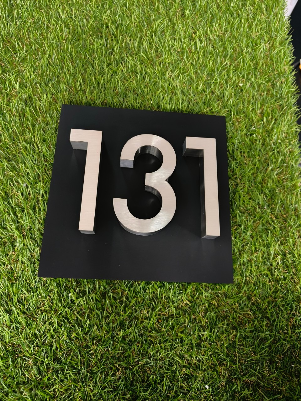 ป้ายบ้านเลขที่ 131