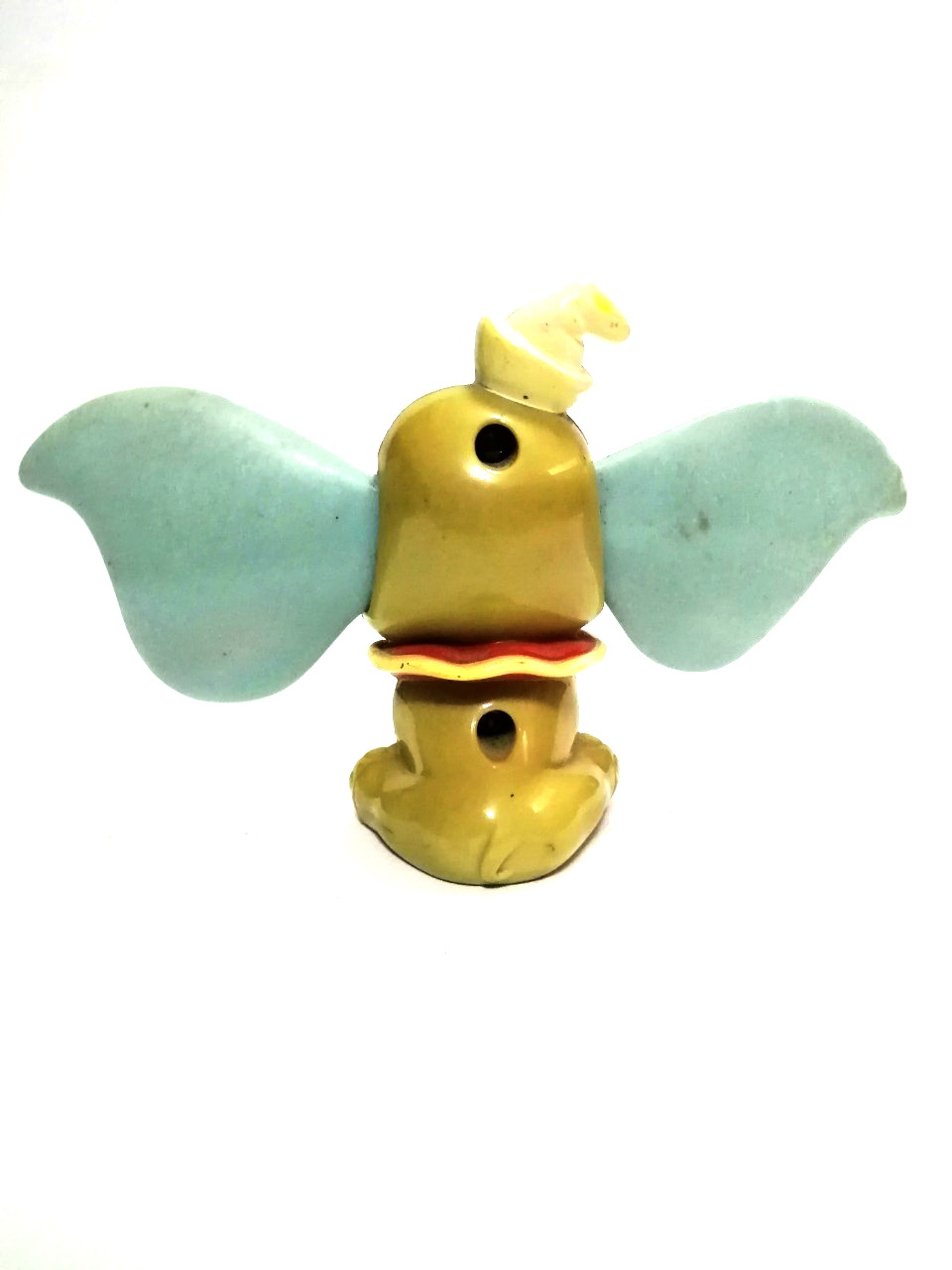 ฟิกเกอร์ ดัมโบ้ ช้างบิน ของเล่น แมคโดนัลด์ เต็มตัว ส่วน หู สั่นกระดิกได้ สภาพเก่าเก็บ มีตำหนิตามภาพ พิจารณาก่อนซื้ิอ,Dumbo, the flying elephant