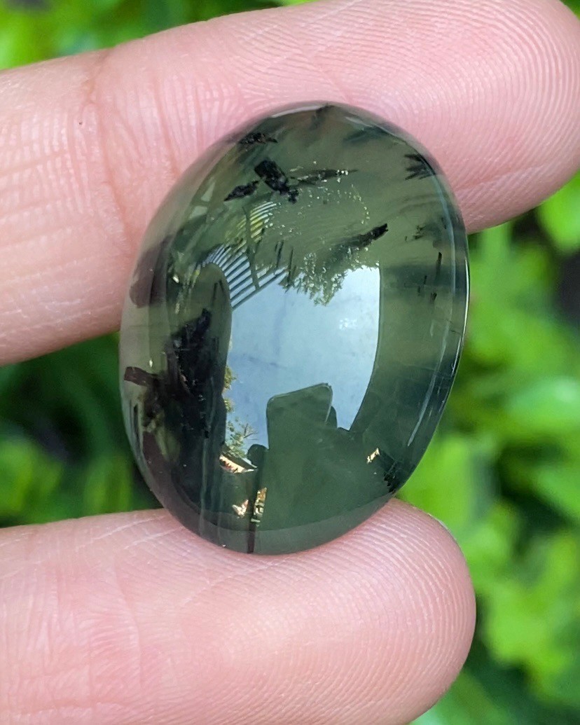 ไหมดำ พรีไนท์ Prehnite with Black tourmaline 30.0 กะรัต Cts. พลอยแท้ อัญมณีมงคลประจําวันเกิด เครื่องประดับพลอย