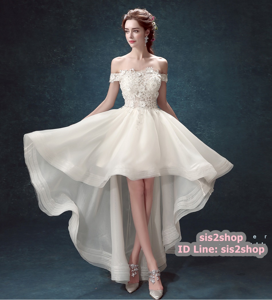 Pre-order ชุดแฟนซี ชุดเจ้าสาว ชุดราตรี สีขาว ปาดไหล่ แต่งดอกไม้ ปักเลื่อม หน้าสั้นหลังยาว เชือกผูกหลัง