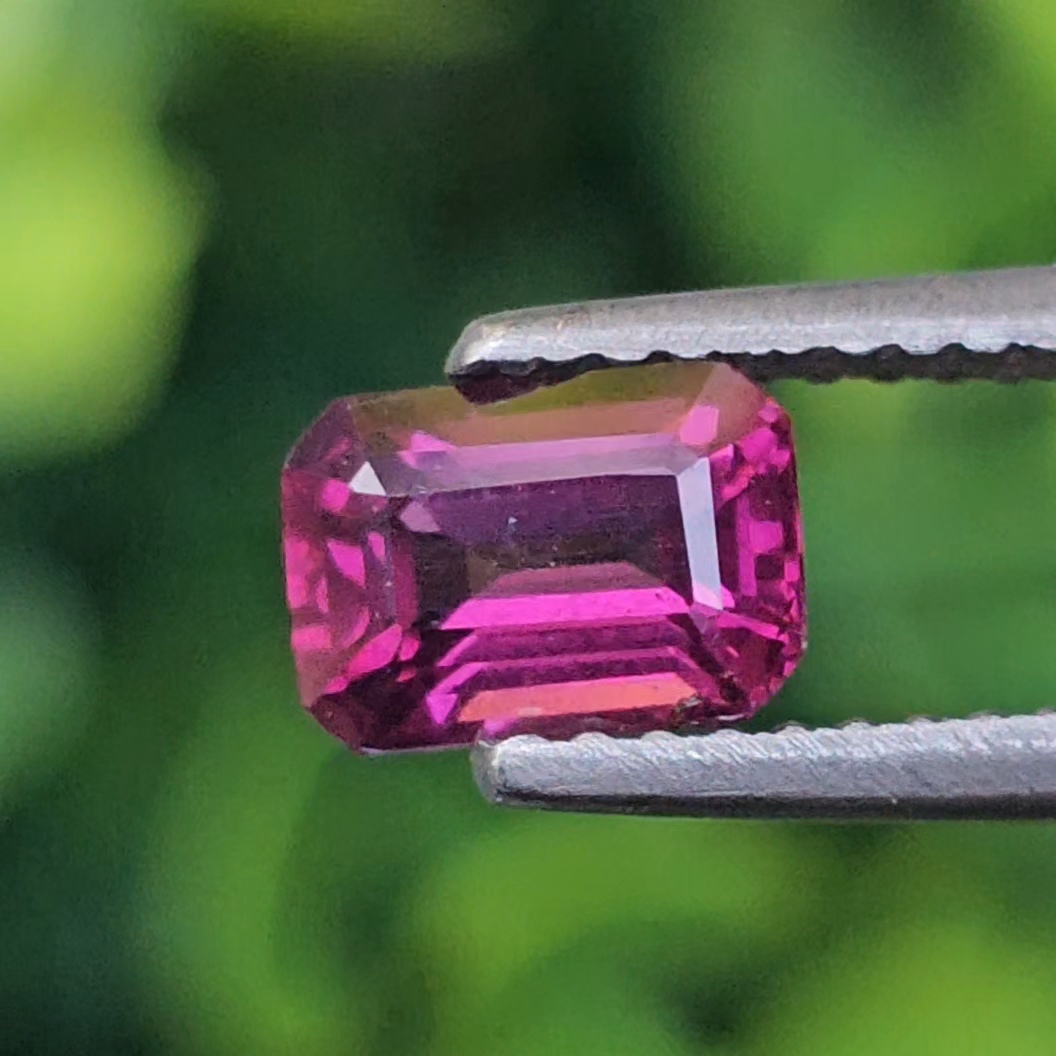 พลอย อุมบาไลต์ การ์เน็ต Umbalite Garnet 1.14 กะรัต (Cts.) ดิบ Unheated พลอยแท้ อัญมณีมงคลประจําวันเกิด เครื่องประดับพลอย