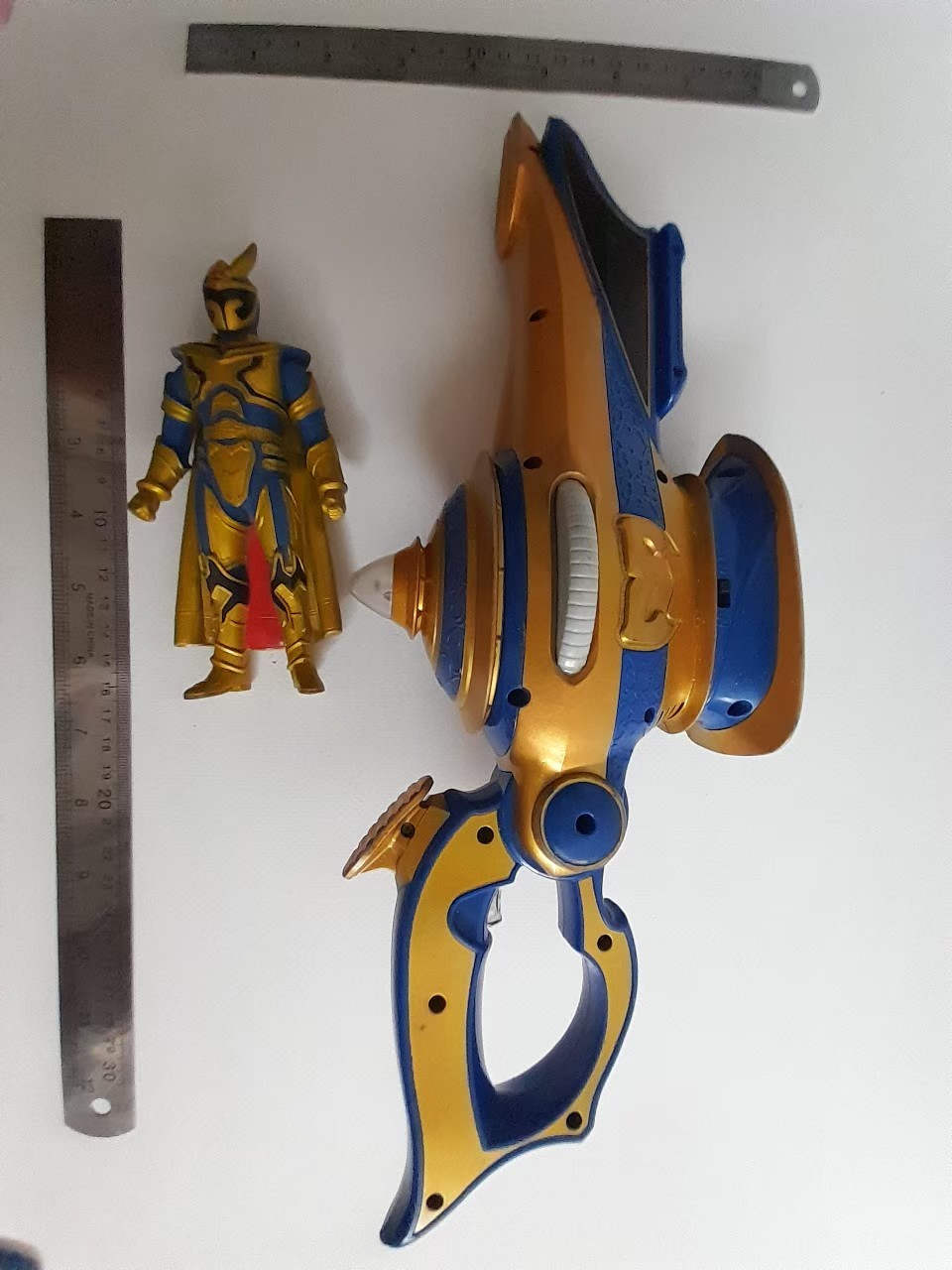 ปืนตะเกียงของมาจิไชนน์(ซ่อมสี) +ซอฟ5นิ้ว มาจิไชน์ จากขบวนการมาจิเรนเจอร์ ฝาปิดรังถ่าน งานโม วงจรใช้ได้ มือสองสภาพดี เก่าเก็บ