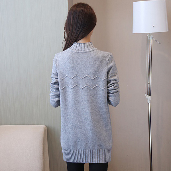 เสื้อสเวตเตอร์ไหมพรมคอเต่าตัวยาว ผ้าหนานุ่มถักลายนูน (12167B)