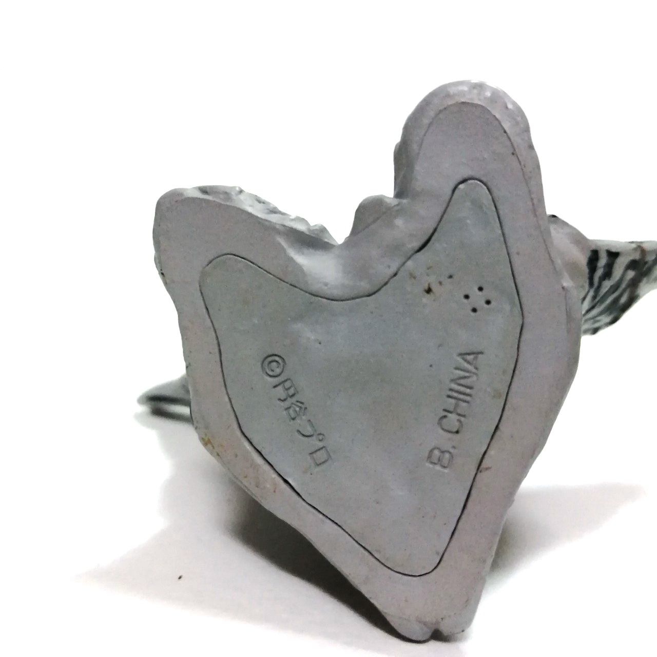 กาชาปอง ขนาดตามรูป สัตว์ประหลาด ไอลอส จาก อุลตร้าเซเว่น สภาพดีไม่กาว มีรอยบ้าง