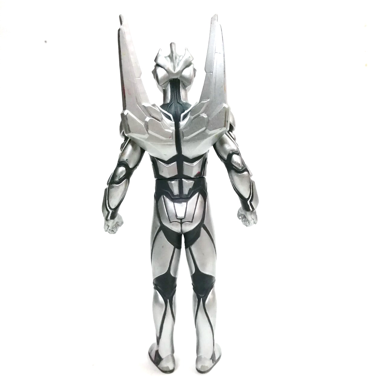 ซอฟ 7 นิ้ว ขนาดตามรูป อุลตร้าแมนโนอา ค่อนข้างหายาก มีรอยบ้าง ***มีรอยถลอกตามภาพ จากภาพยนตร์ อุลตร้าแมน เนกซัส ร่างสุดท้าย ของอุลตร้าแมนเนกซัส Soft Ultraman Noa