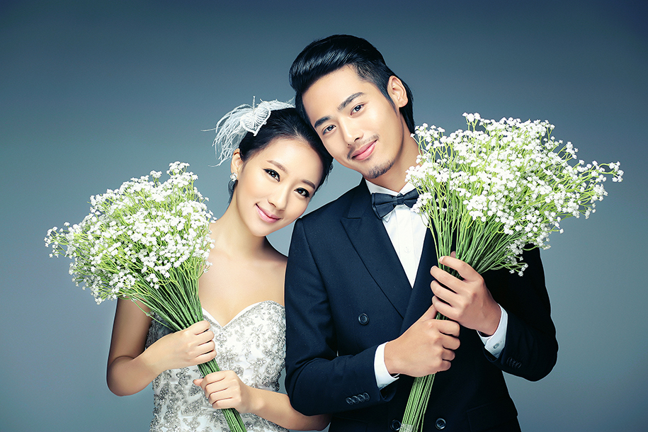 เช่า ชุดสูทชาย สีกรม รุ่นกระดุมสองแถว