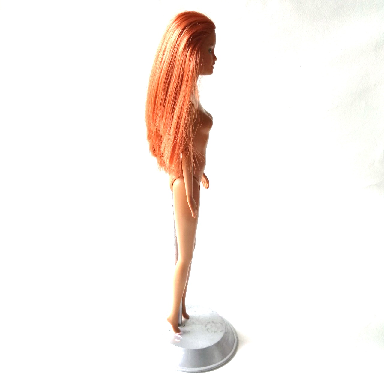 ตุ๊กตาบาร์บี้ผิวเข้มหน้าสวย ผมตรงสีน้ำตาล่อน แขนข้อต่อ Mattel 1999 China