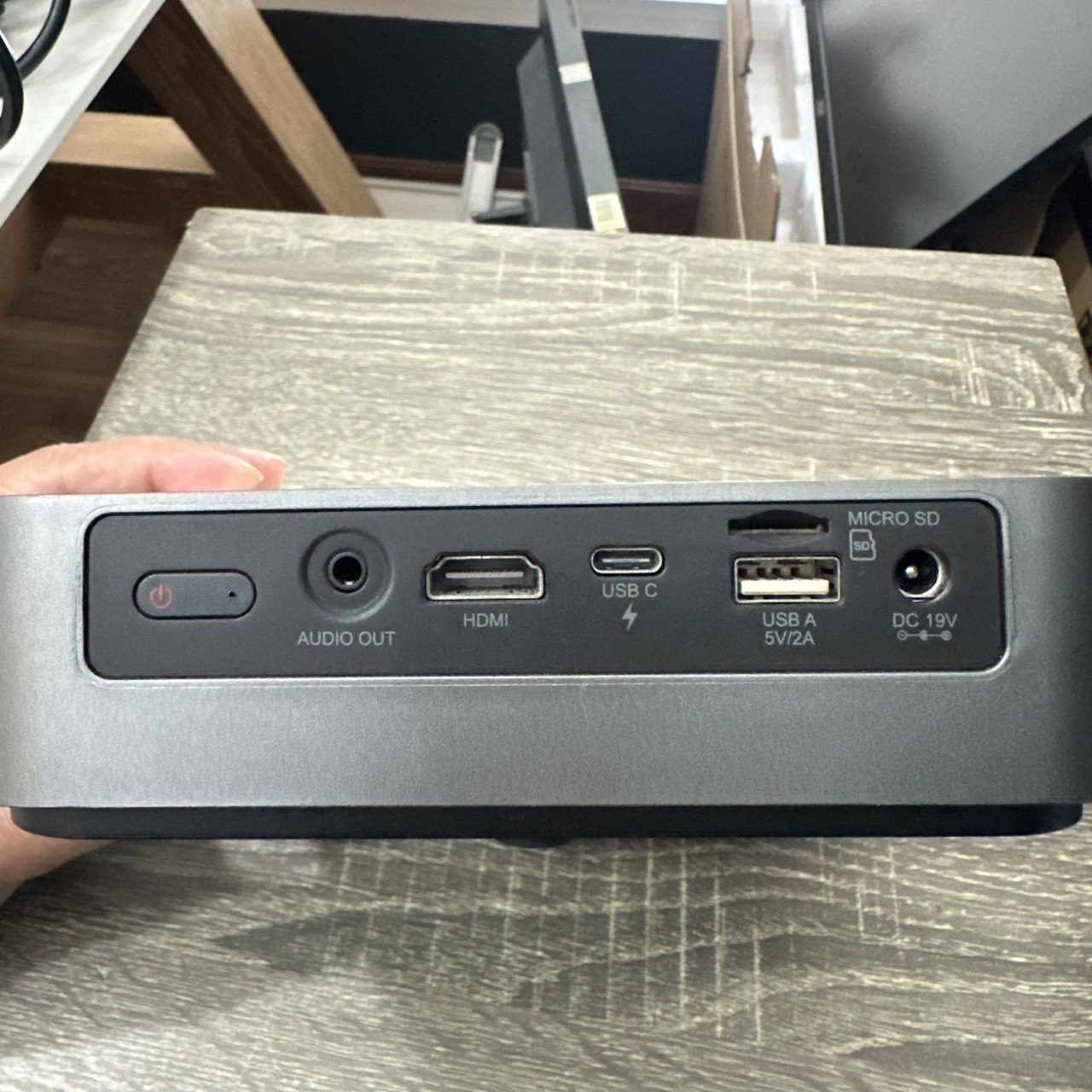 Projector สำหรับพกพา Viewsonie M2e + Adapter + Remote