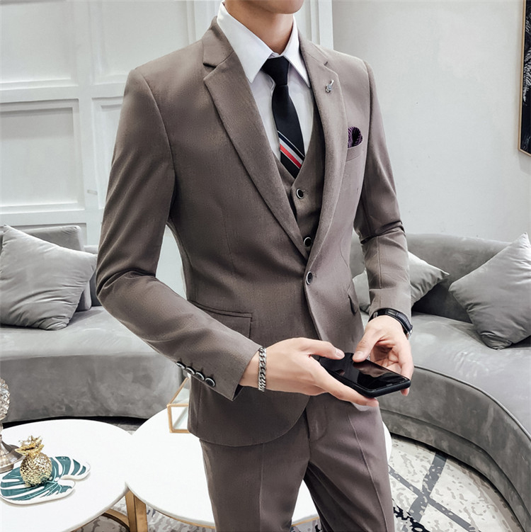 เช่า ชุดสูทชาย สีน้ำตาล ทรงคลาสสิก สไตล์เกาหลี