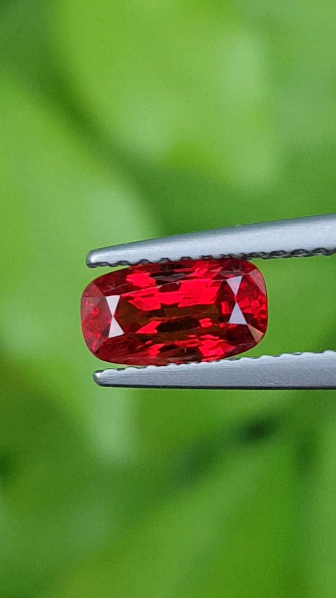 พลอย ทับทิม สยาม Siam Ruby Sapphire 1.38 กะรัต (Cts.) พร้อมใบเซอร์ (Gemstone Identification Report) พลอยแท้ อัญมณีมงคลประจําวันเกิด เครื่องประดับพลอย