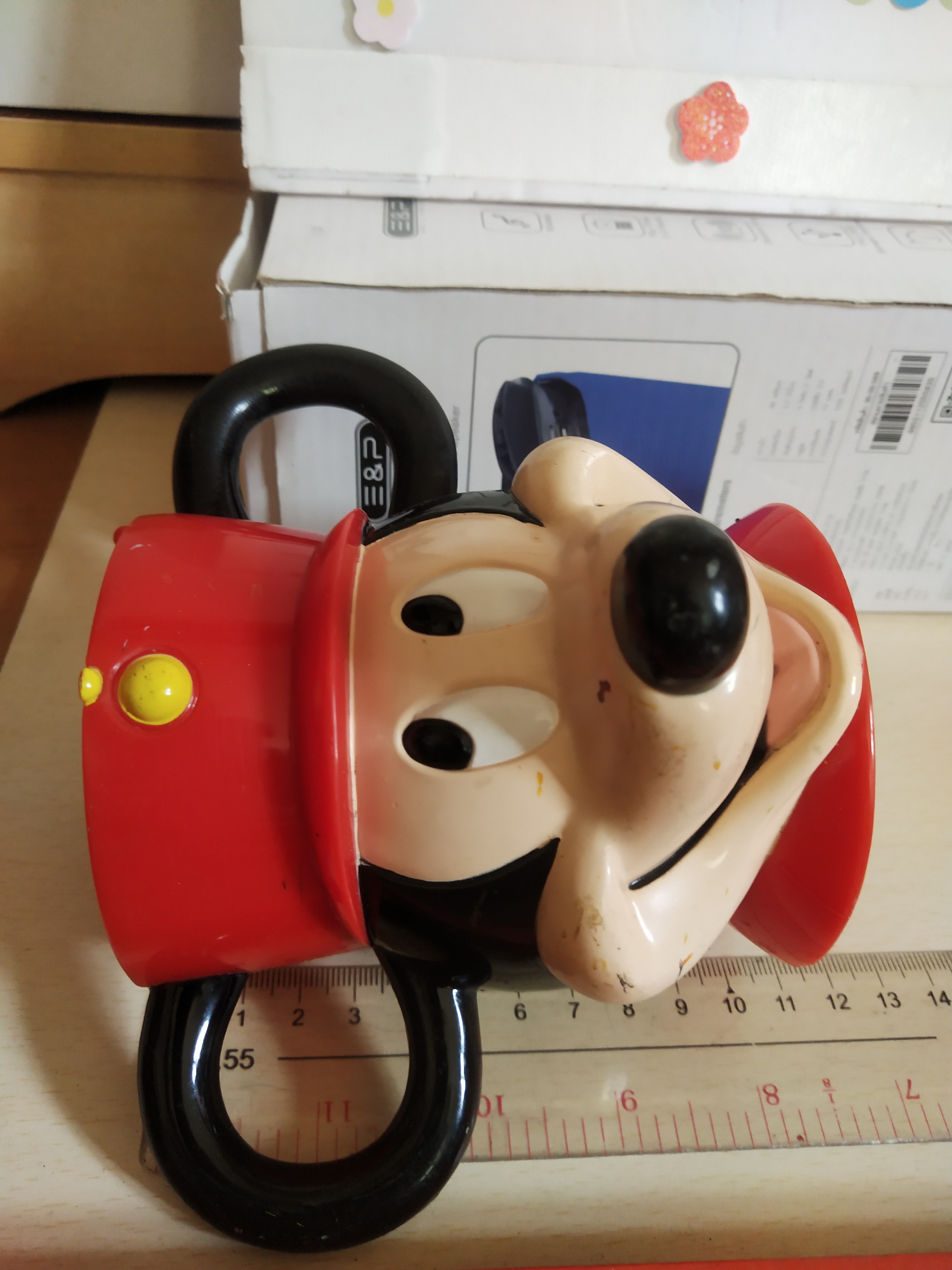 มือ2, มีตำหนิ สีลอก รีเพ้นท์ บางส่วน,มีหลายภาพ,แก้วน้ํา งาน คาแรกเตอร์ วันเดอร์วูเเม่น และ #มิกกี้เม้าส์ จาก #disneyonice งานมีตำหนิ