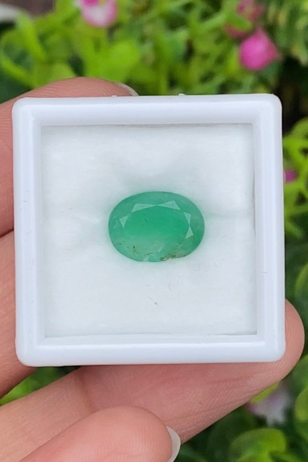 พลอย มรกต Natural Emerald แซมเบีย 2.65 กะรัต (Cts.) พลอยแท้ อัญมณีมงคลประจําวันเกิด เครื่องประดับพลอย