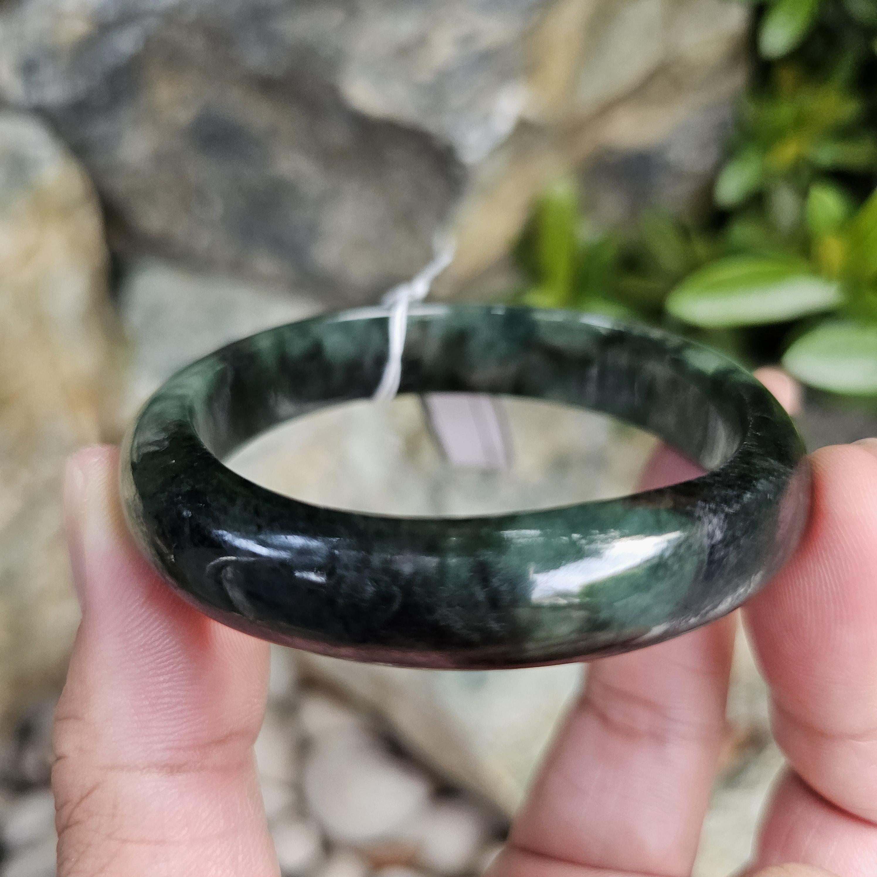 JB6804085 หยก พม่า แท้ Jade กำไลหยก 56.7 มม. (Jadeite bracelet) พม่า (Myanmar)