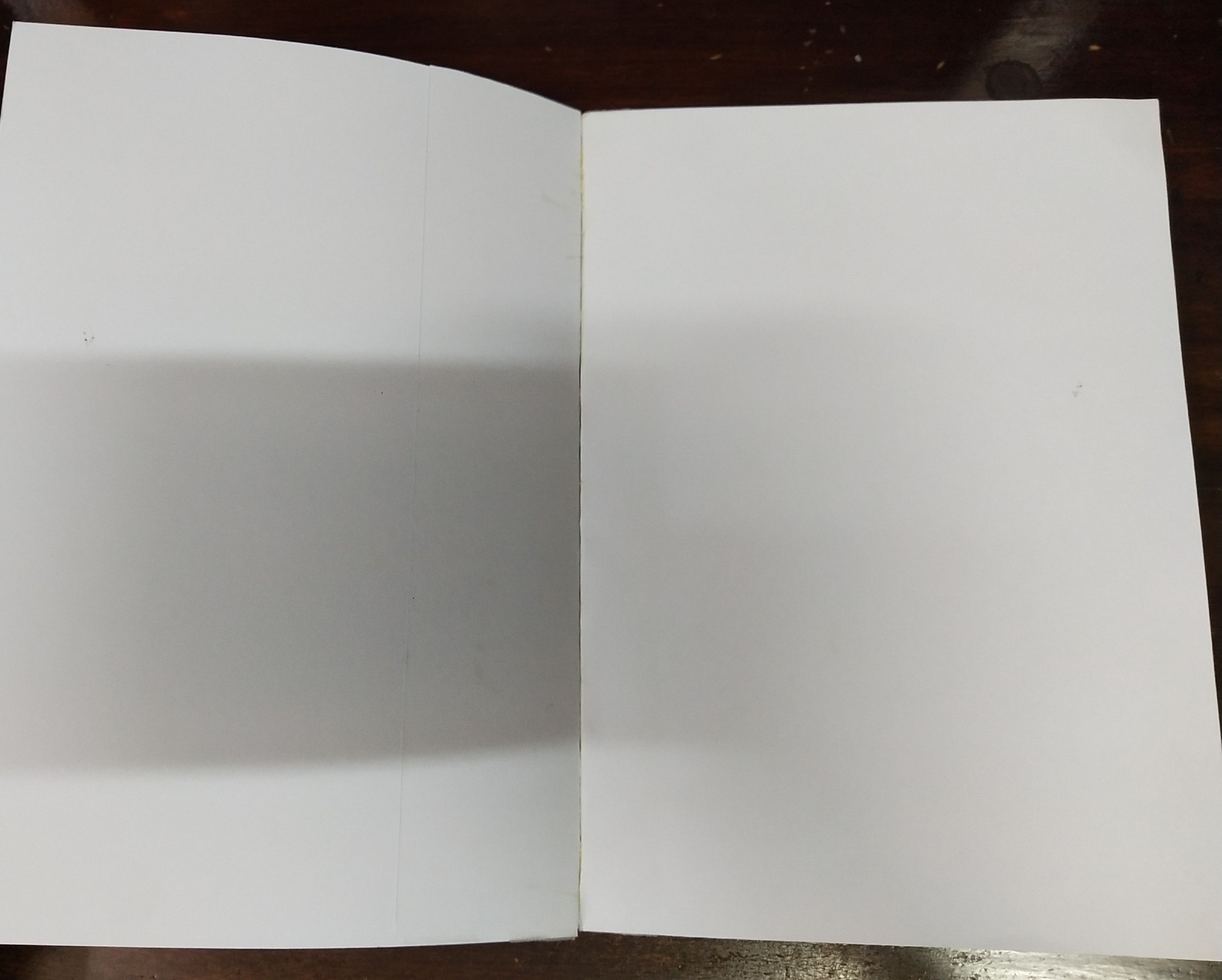 หนังสือทำมือ(สต๊อกพร้อมส่ง) พิมพ์ระบบ อืงค์เจ็ท บนกระดาษ ดับเบิ้ล A ปกกระดาษมัน 210 แกรม, พ็อคเก็ตบุ๊ค ขนาด A5 198 หน้าไม่รวมปก เยสทอย Yes'Toys เล่ม3 '' ค้นการ์ตูนมาคุยกัน'' โดย มด_ไวตามิลค์ พร้อม ภาพ1 ภาพต่อเล่ม