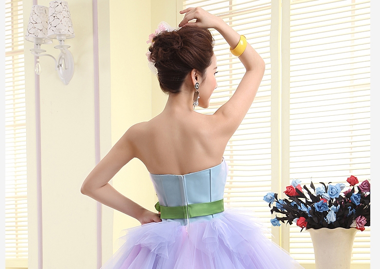 Pre-order ชุดแฟนซีสั้น เกาะอก แต่งดอกคาดเอว กระโปรงผ้าแก้ว เป็นชั้น ๆ พองฟู