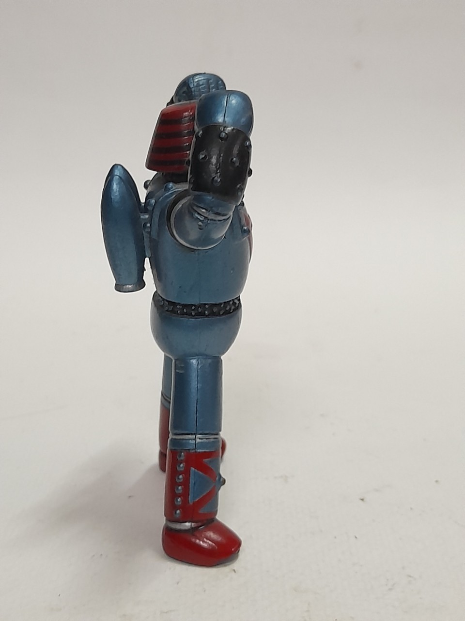 ฟิกเกอร์ยางตัน ไจแอ้นท์โรโบ้ งานออกแบบ ของ มิตซึเทรุ โยโกยาม่า ขนาดตามรูป ไม่มีฐาน ของมีตามรูป