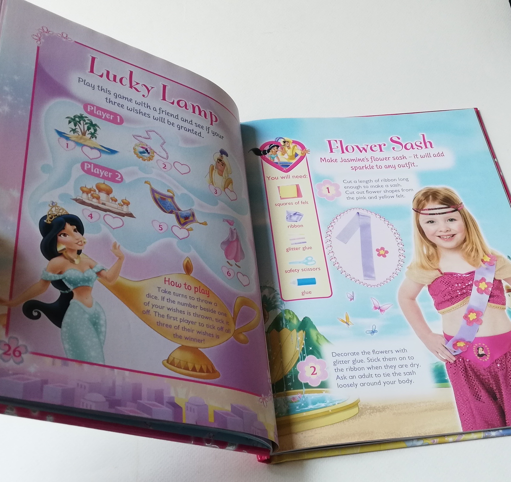 มีหลายภาพ,หนังสือภาพสวย เล่มใหญ่ ปกแข็ง นิทานและเกมส์ เจ้าหญิงดิสนีย์ ภาษาอังกฤษ Disney Princess Annual 2010 :- สโนไวท์ ออโรร่า ซินเดอเรลล่า แอเรียล แบลล์ และ จัสมิน จาก อลาดิน